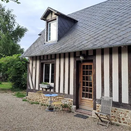 Duplex Dans Maison Normande Avec Accès Au Jardin * Bernay (Eure)