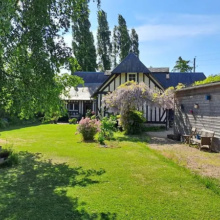 Apartman Duplex Dans Maison Normande Avec Acces Au Jardin Bernay