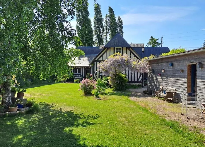 Appartement Duplex Dans Maison Normande Avec Acces Au Jardin Bernay (Eure)